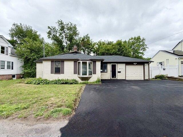 4 bedroom, Leominster MA 01453 105330925