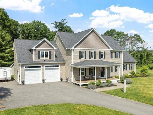 4 bedroom, Leominster MA 01453 105352999