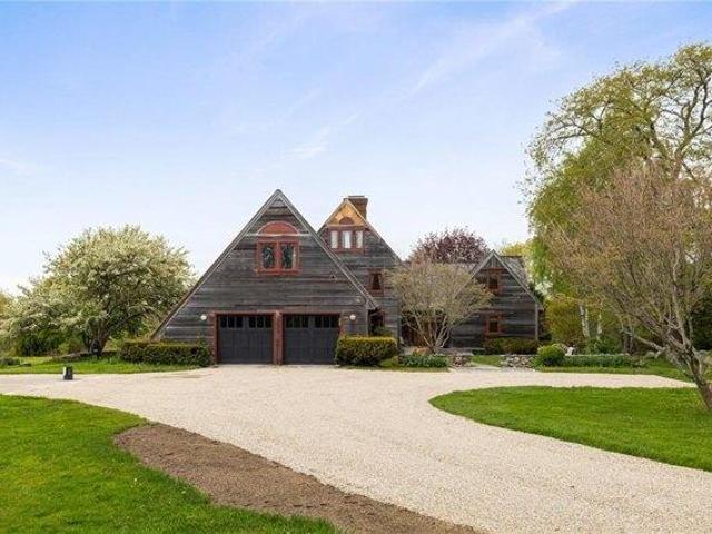 4 bedroom, Little Compton RI 02837 105427644