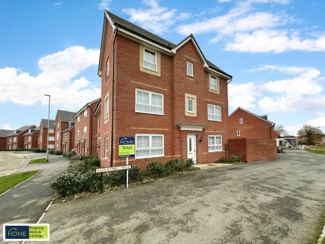 4 bedroom link detached house to rent