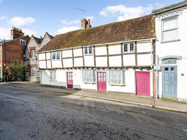 4 bedroom end of terrace house for sale