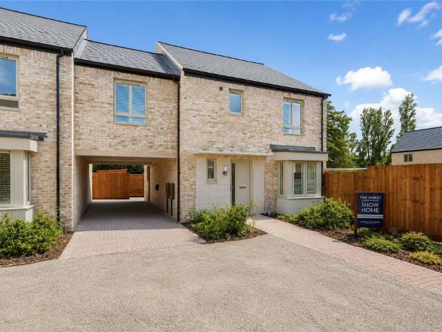 4 bedroom link detached house for sale