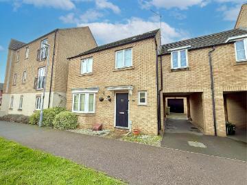 4 bedroom link detached house for sale