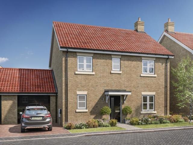 4 bedroom link detached house for sale