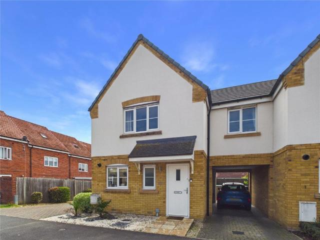4 bedroom link detached house for sale