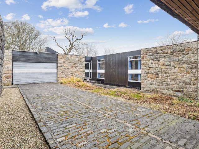 4 bedroom link detached house for sale