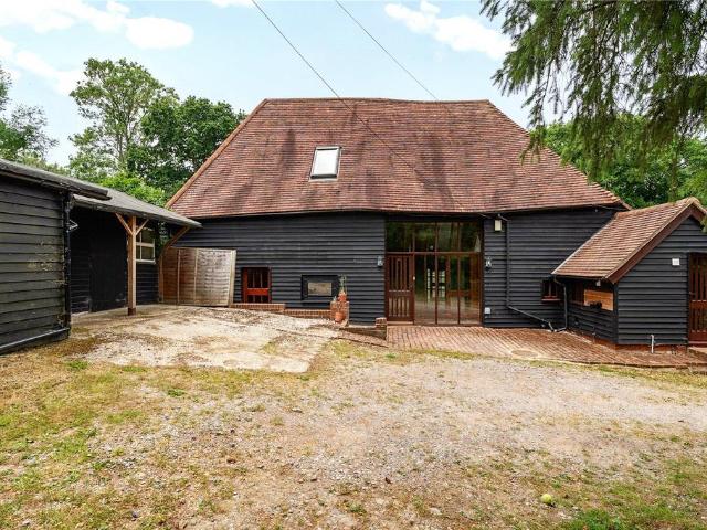 4 bedroom link detached house for sale