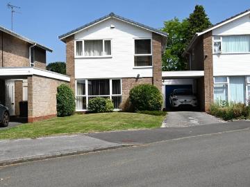 4 bedroom link detached house for sale