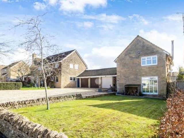 4 Bedroom Link Detached House For Sale In Cirencester, Gloucestershire
