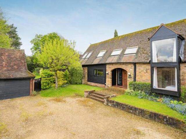 4 Bedroom Link Detached House For Sale In Princes Risborough