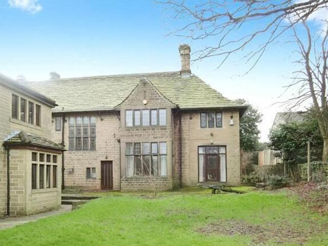 4 Bedroom Link Detached House For Rent In Huddersfield, West Yorkshire