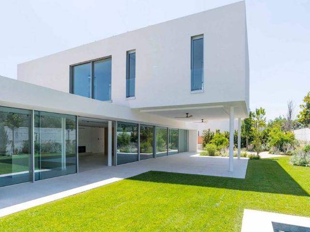 4 bedroom luxury Detached House for rent in Madrid, Autonomous Region of Madrid
