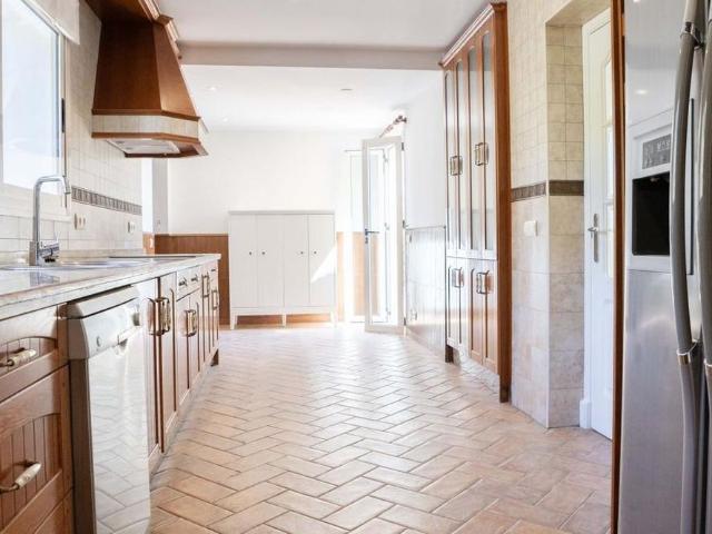 4 bedroom luxury House for rent in Estepona, Andalusia