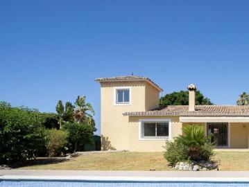 4 bedroom luxury House for rent in Estepona, Andalusia