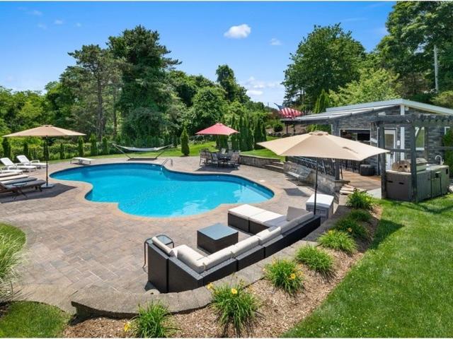4 bedroom luxury House for rent in Southampton, United States