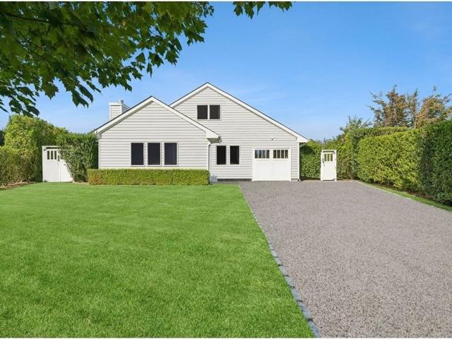 4 bedroom luxury House for sale in Southampton, New York