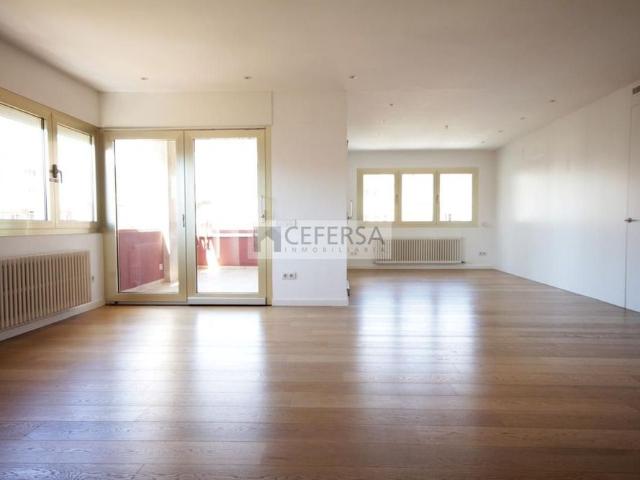 4 bedroom luxury penthouse for rent in Barcelona, Spain