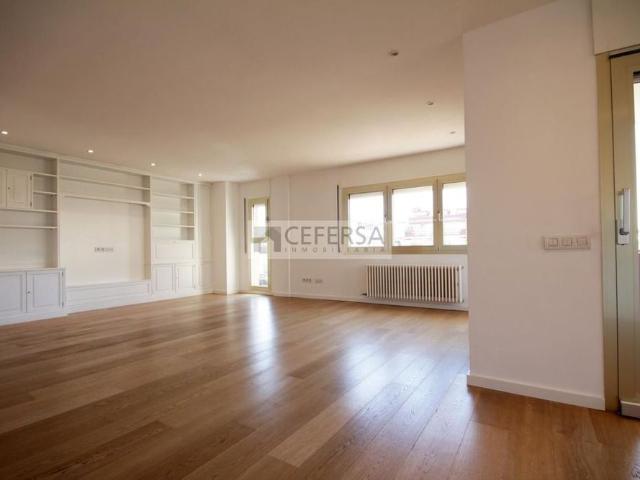 4 bedroom luxury penthouse for rent in Barcelona, Spain