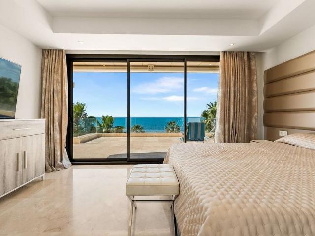 4 bedroom luxury penthouse for rent in Estepona, Spain