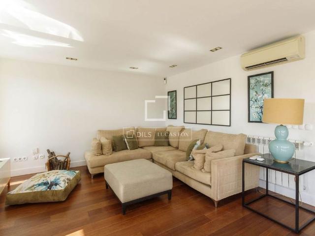 4 bedroom luxury penthouse for rent in Madrid, Spain