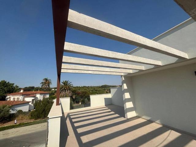 4 bedroom luxury Semidetached House for rent in Rocafort, Valencia