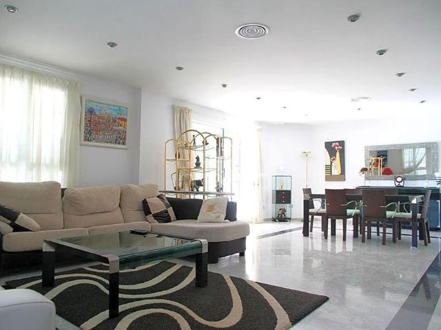4 bedroom luxury Villa for rent in L'Eliana, Spain