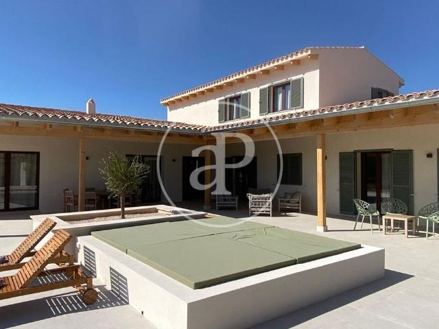 4 bedroom luxury Villa for rent in ses Salines, Spain