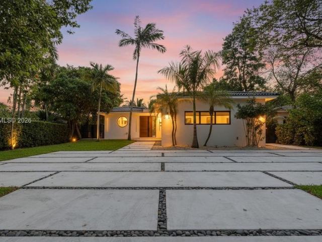 4 bedroom luxury Villa for sale in Miami Beach, Florida