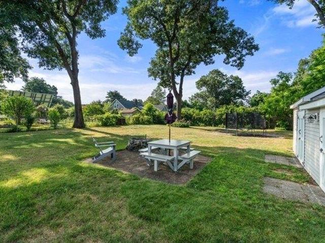 4 bedroom, Ludlow MA 01056 105258565