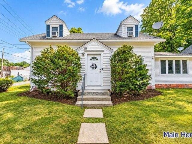4 bedroom, Lunenburg MA 01462 105561737