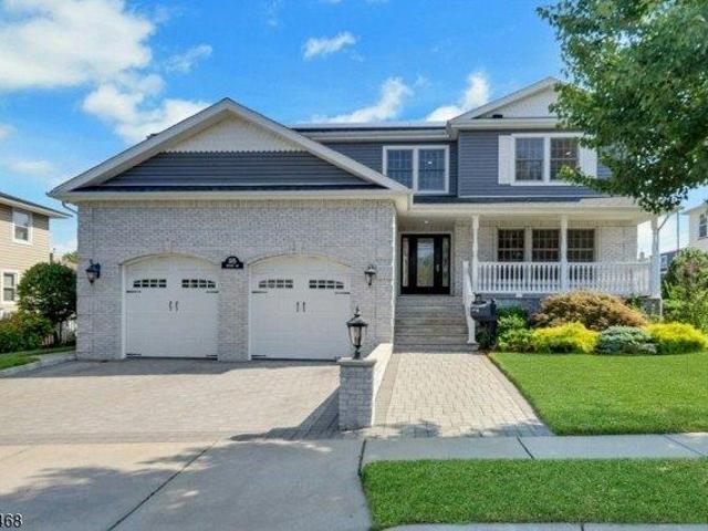 4 bedroom, Lyndhurst NJ 07071 105513882