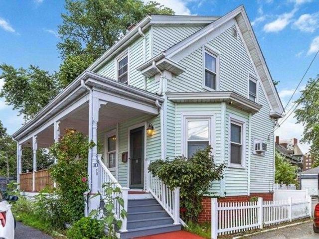 4 bedroom, Lynn MA 01902 105574286