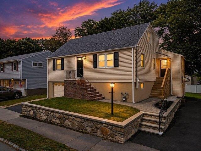 4 bedroom, Lynn MA 01904 105516290