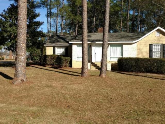 4 bedroom, Lyons GA 30436 106215480