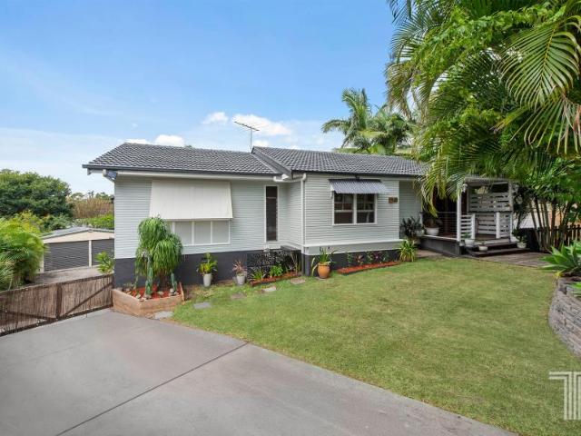 4 Bedroom House Mount Gravatt East QLD 102208352