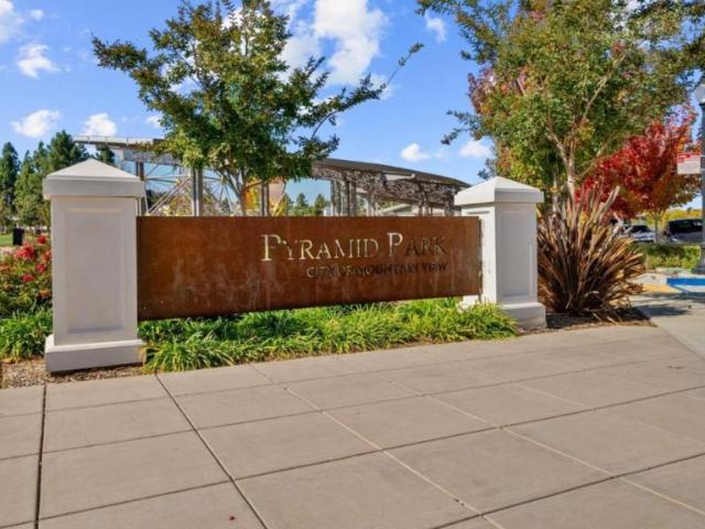 4 bedroom, Mountain View CA 94043 106244641