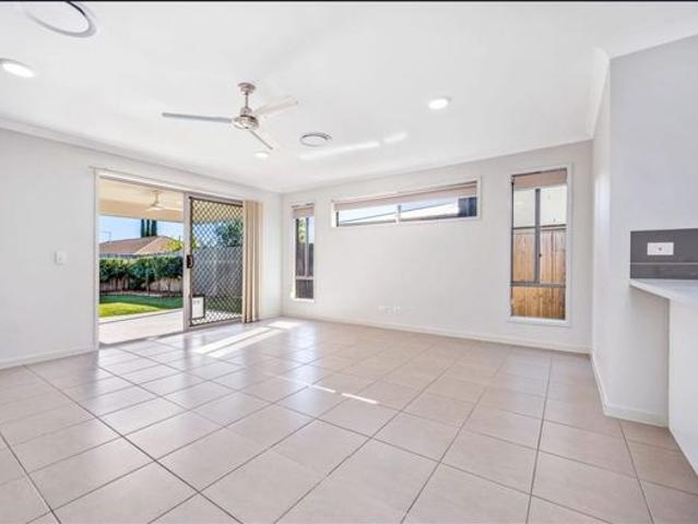 4 Bedroom Modern Spacious home in Great Location!