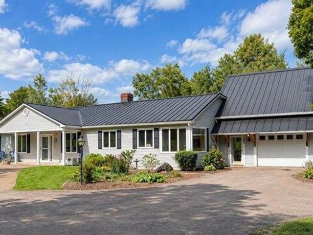4 bedroom, Monkton VT 05469 105561072
