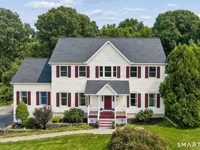 4 bedroom, Monroe CT 06468 105578417