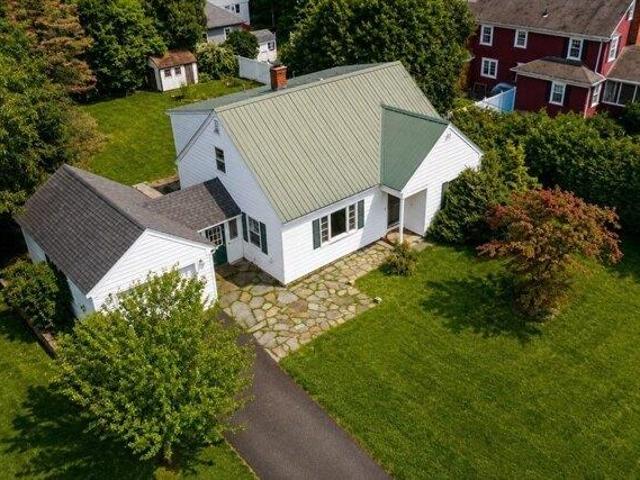 4 bedroom, Montague MA 01376 105352702
