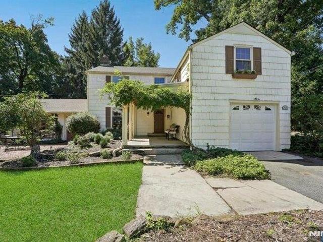 4 bedroom, Montclair NJ 07043 105558544