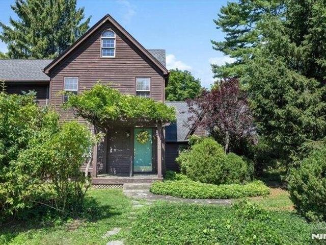 4 bedroom, Montvale NJ 07645 105278147