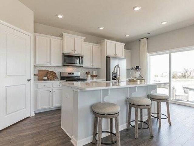 4 bedroom, Moorestown NJ 08057 106102338