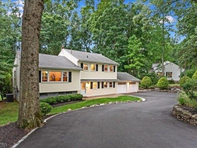 4 bedroom, Morris Plains NJ 07950 105254745
