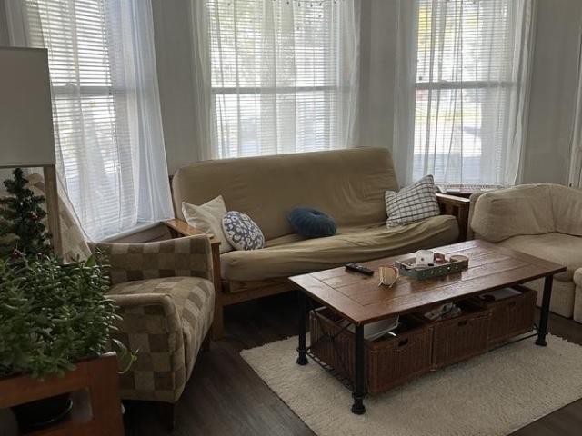 4 bedroom, Madison WI 53703 98088764