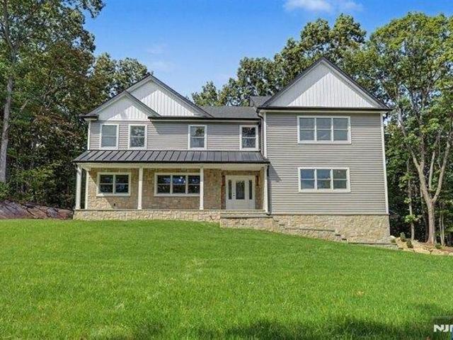 4 bedroom, Mahwah NJ 07430 105662311