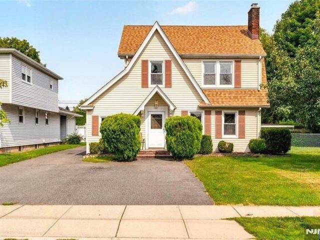 4 bedroom, Mahwah NJ 07430 105790829