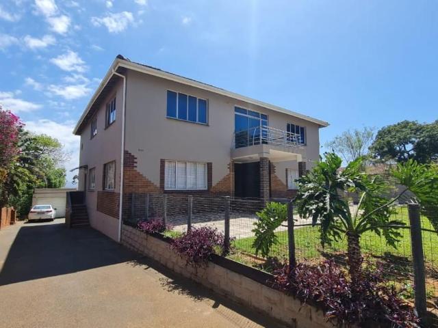 4 Bedroom maisonette to rent in Bluff, Durban