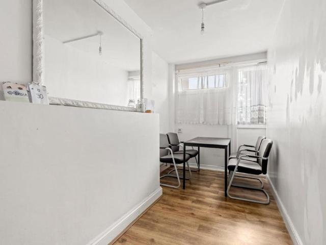 4 bedroom maisonette to rent