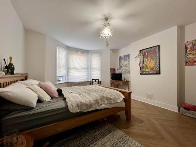 4 bedroom maisonette to rent